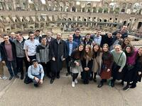 في الكولوسيوم